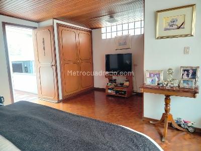 Casa de 5 alcobas en venta en Usaquen Santa Bibiana, Bogotá, 612 m² · foto 11 de 20