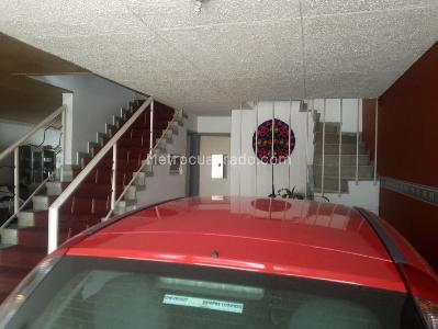 Casa de 4 alcobas en venta en San Felipe, Bogotá, 214 m² · foto 12 de 20