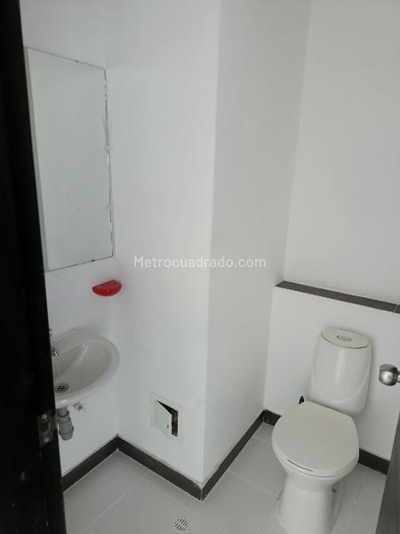 Bodega en Arriendo, Prado Veraniego, Bogotá D.C. - Más