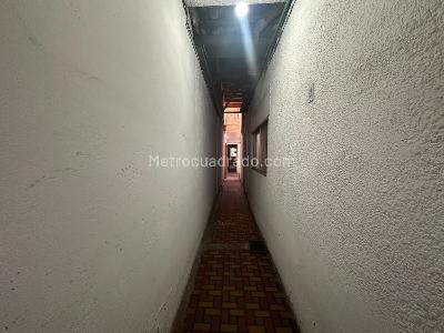 Casa en venta en Las Ferias, Bogotá · foto 2 de 17