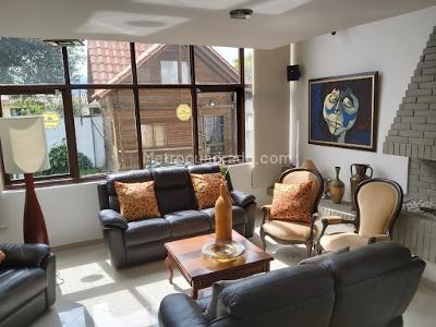 Casa de 4 alcobas en venta en Cerros De Niza, Bogotá, 350 m² · foto 11 de 19
