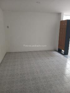Casa de 5 alcobas en arriendo en Engativa Normandia, Bogotá, 238 m² · foto 10 de 11