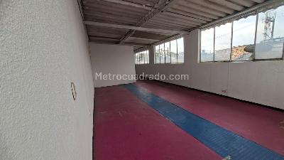 Casa de 5 alcobas en venta en Engativa Villa Luz, Bogotá, 600 m² · foto 12 de 15
