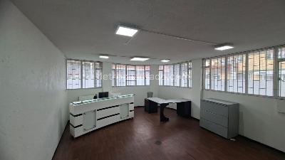 Casa de 5 alcobas en venta en Engativa Villa Luz, Bogotá, 600 m² · foto 4 de 15