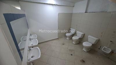 Casa de 5 alcobas en venta en Engativa Villa Luz, Bogotá, 600 m² · foto 6 de 15