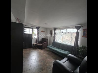 Casa de 5 alcobas en venta en San Cristobal Norte, Bogotá, 580 m² · foto 3 de 20