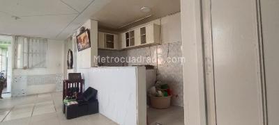 Casa de 5 alcobas en venta en Villa Claver I Y Ii, Bogotá, 86 m² · foto 14 de 19