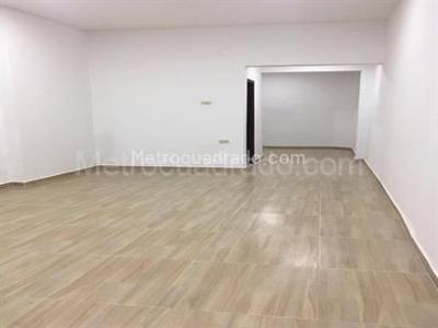 Casa en venta en San Bernardino, Bogotá · foto 2 de 15