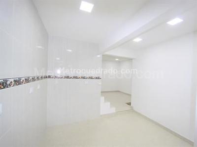 Casa en venta en San Bernardino, Bogotá · foto 8 de 15