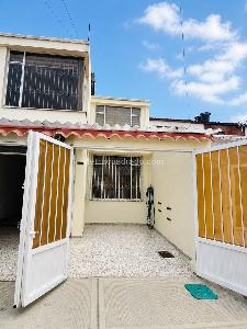 Casa de 4 alcobas en venta en Puente Aranda Milenta, Bogotá, 192 m² · foto 1 de 20