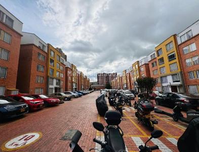 Apartamento de 2 alcobas en venta en Suba El Pinar De Suba I, Bogotá, 47 m² · foto 4 de 15