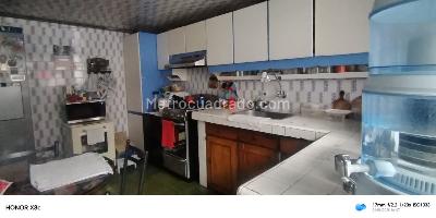 Casa de 5 alcobas en venta en Fontibon Modelia, Bogotá, 24 m² · foto 12 de 20