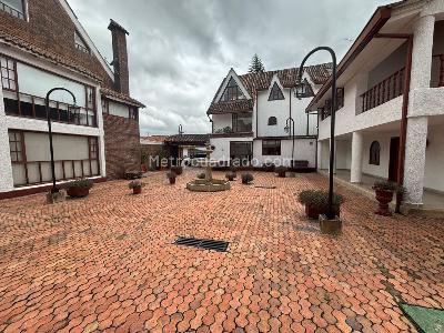 Casa en venta en San Jose De Bavaria, Bogotá · foto 22 de 24