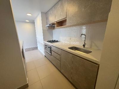 Apartamento de 3 alcobas en venta en Engativa Gran Granada, Bogotá, 97 m² · foto 6 de 20