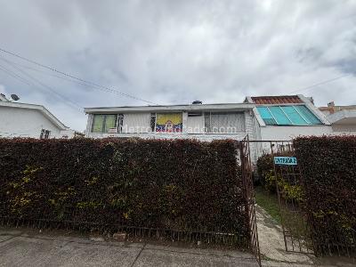Casa en venta en Cedritos, Bogotá · foto 2 de 20