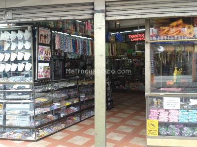 Casa de 5 alcobas en venta en Puente Aranda Ciudad Kennedy, Bogotá, 280 m² · foto 3 de 17