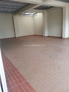Casa de 5 alcobas en venta en Puente Aranda Ciudad Kennedy, Bogotá, 280 m² · foto 14 de 17