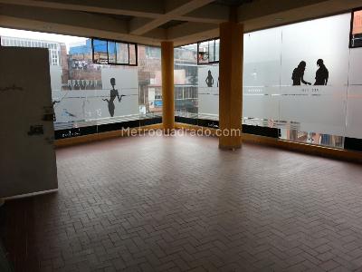 Casa de 5 alcobas en venta en Puente Aranda Ciudad Kennedy, Bogotá, 280 m² · foto 16 de 17
