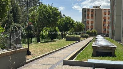 Apartamento de 3 alcobas en venta en Gran Granada, Bogotá, 83 m² · foto 2 de 19