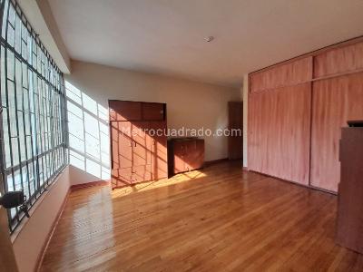 Casa de 5 alcobas en venta en Teusaquillo Teusaquillo, Bogotá, 750 m² · foto 8 de 20