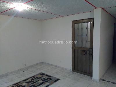 Casa de 5 alcobas en venta en Granjas Del Dorado, Bogotá, 290 m² · foto 11 de 19