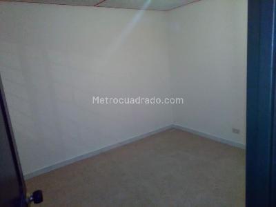 Casa de 5 alcobas en venta en Granjas Del Dorado, Bogotá, 290 m² · foto 4 de 19