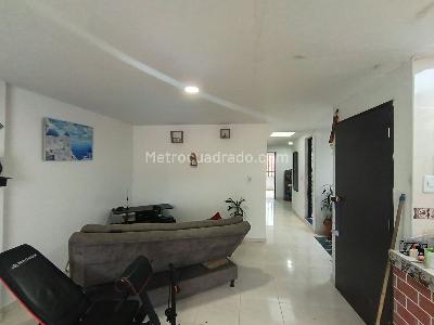 Apartamento de 3 alcobas en arriendo en Engativa La Española, Bogotá, 60 m² · foto 5 de 9