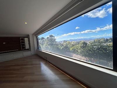 Apartamento de 3 alcobas en arriendo en Chapinero El Chico, Bogotá, 200 m² · foto 2 de 20