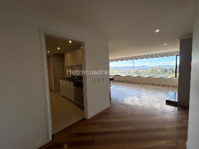 Apartamento de 3 alcobas en arriendo en Chapinero El Chico, Bogotá, 200 m² · foto 6 de 20