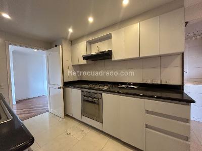 Apartamento de 3 alcobas en arriendo en Chapinero El Chico, Bogotá, 200 m² · foto 8 de 20