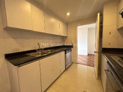 Apartamento de 3 alcobas en arriendo en Chapinero El Chico, Bogotá, 200 m² · foto 10 de 20