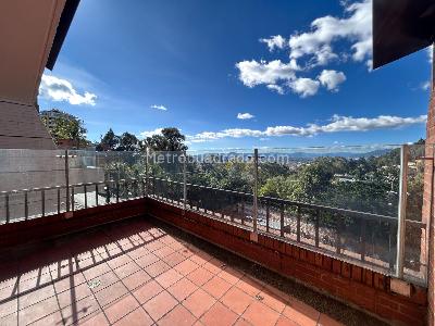 Apartamento de 3 alcobas en arriendo en Chapinero El Chico, Bogotá, 200 m² · foto 16 de 20