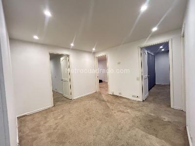 Apartamento de 3 alcobas en arriendo en Chapinero El Chico, Bogotá, 200 m² · foto 17 de 20
