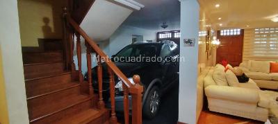 Casa de 5 alcobas en venta en Barrios Unidos Jose Joaquin Vargas, Bogotá · foto 2 de 20