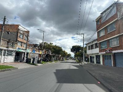 Casa de 1 alcoba en venta en Engativa Quirigua, Bogotá, 230 m² · foto 3 de 20