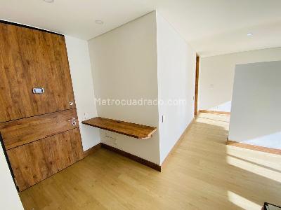 Apartamento de 1 alcoba en arriendo en Chapinero Chico Norte, Bogotá, 47 m² · foto 3 de 12