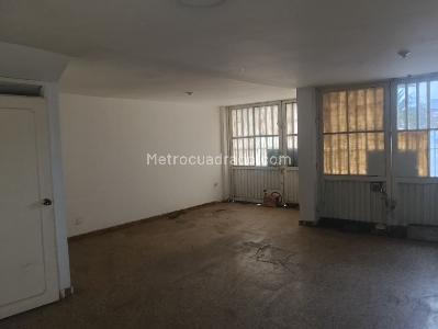 Casa de 5 alcobas en arriendo en Kennedy Techo, Bogotá, 378 m² · foto 2 de 20