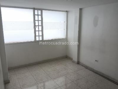Casa de 5 alcobas en arriendo en Kennedy Techo, Bogotá, 378 m² · foto 16 de 20