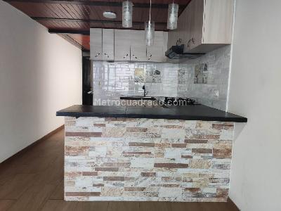Casa en venta en Engativa San Antonio, Bogotá · foto 9 de 16