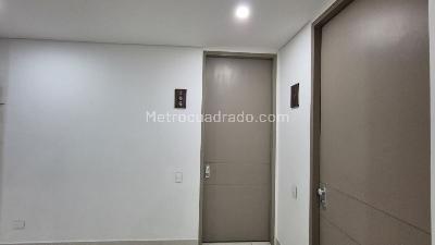 Apartamento de 1 alcoba en arriendo en Usaquen Bella Suiza, Bogotá, 40 m² · foto 4 de 20