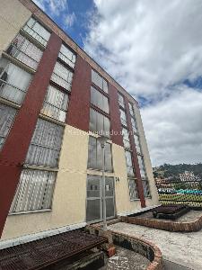 Apartamento de 3 alcobas en venta en Suba Pinar De Suba, Bogotá, 54 m² · foto 3 de 14