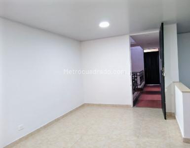 Apartamento de 3 alcobas en venta en Usaquen La Pradera Norte, Bogotá, 47 m² · foto 3 de 16