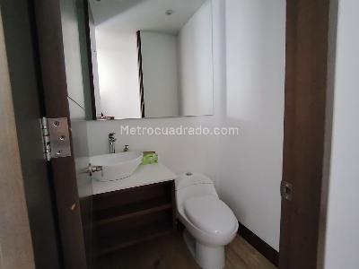 Apartamento de 2 alcobas en venta en Usaquen Santa Barbara Oriental, Bogotá, 76 m² · foto 19 de 20