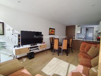 Apartamento de 2 alcobas en venta en Usaquen Santa Barbara Oriental, Bogotá, 76 m² · foto 3 de 20