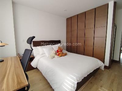 Apartamento de 2 alcobas en venta en Usaquen Santa Barbara Oriental, Bogotá, 76 m² · foto 7 de 20