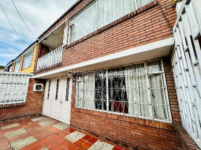 Casa de 4 alcobas en venta en Engativa Bonanza, Bogotá, 156 m² · foto 4 de 20