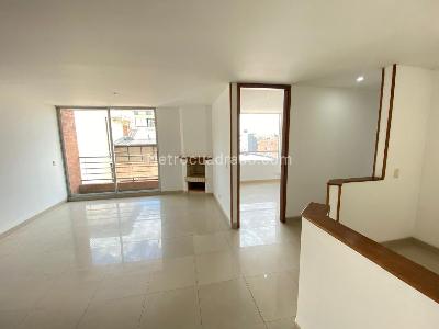 Apartamento de 3 alcobas en arriendo en Usaquen Cedritos, Bogotá, 94 m² · foto 2 de 18