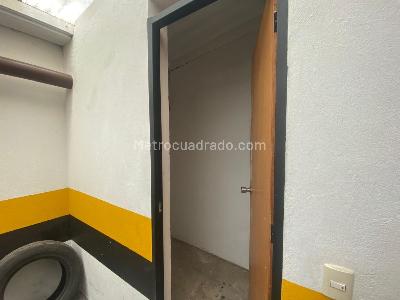 Apartamento de 3 alcobas en arriendo en Usaquen Cedritos, Bogotá, 94 m² · foto 18 de 18
