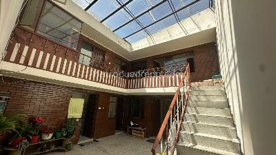 Casa de 5 alcobas en venta en Engativa San Joaquin, Bogotá, 334 m² · foto 2 de 20