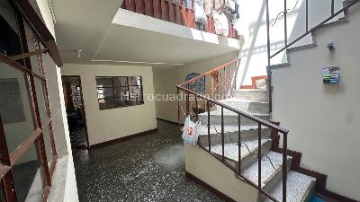 Casa de 5 alcobas en venta en Engativa San Joaquin, Bogotá, 334 m² · foto 5 de 20